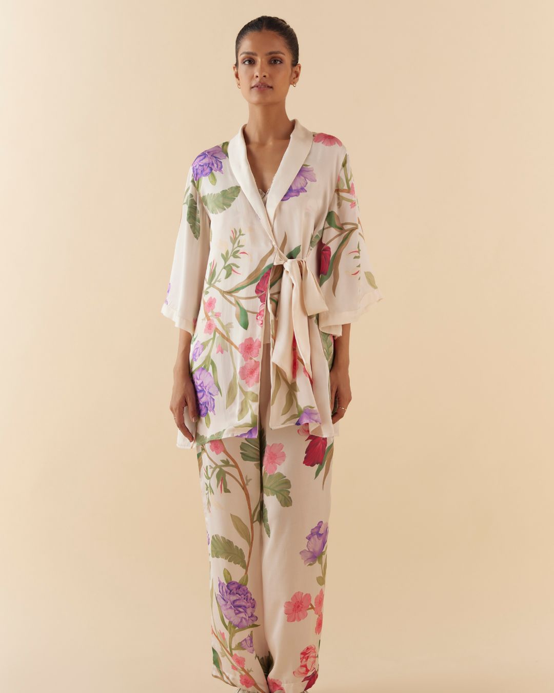 Floral Dream Silk Robe in Ivory White – Saahra