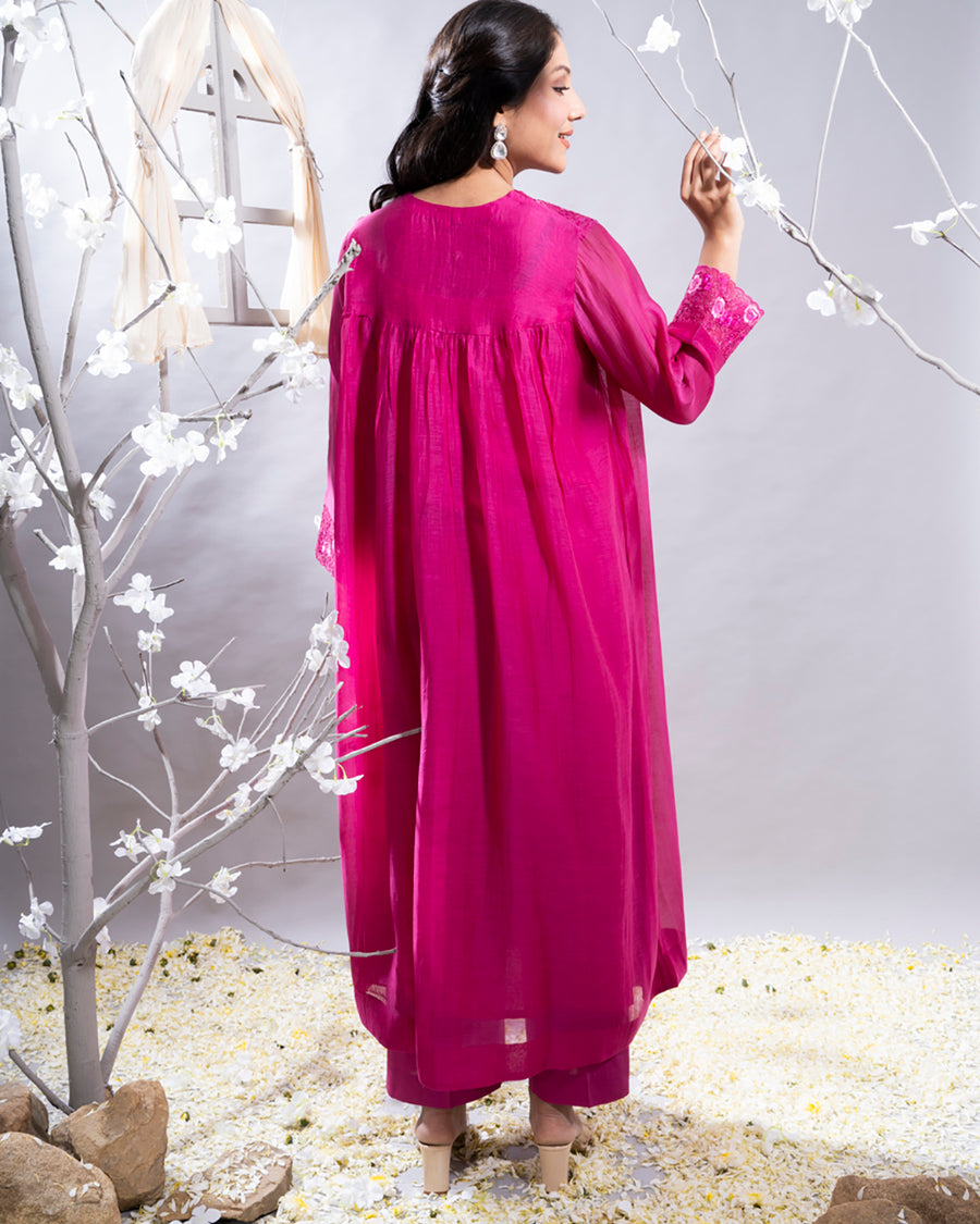 Dilshad Fuschia Pink Chanderi Kurta Set with Embroidered Yoke