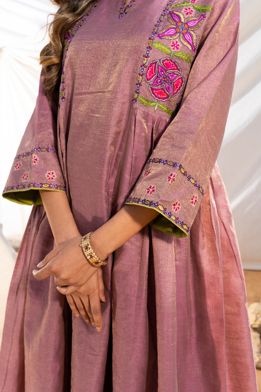 Mauve Handloom Cotton Zari Tissue Embroidered Kurta Set