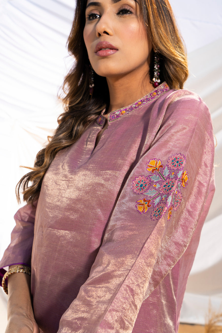 Mauve Handloom Cotton Zari Tissue  Kurta Set with Embroidered Belt