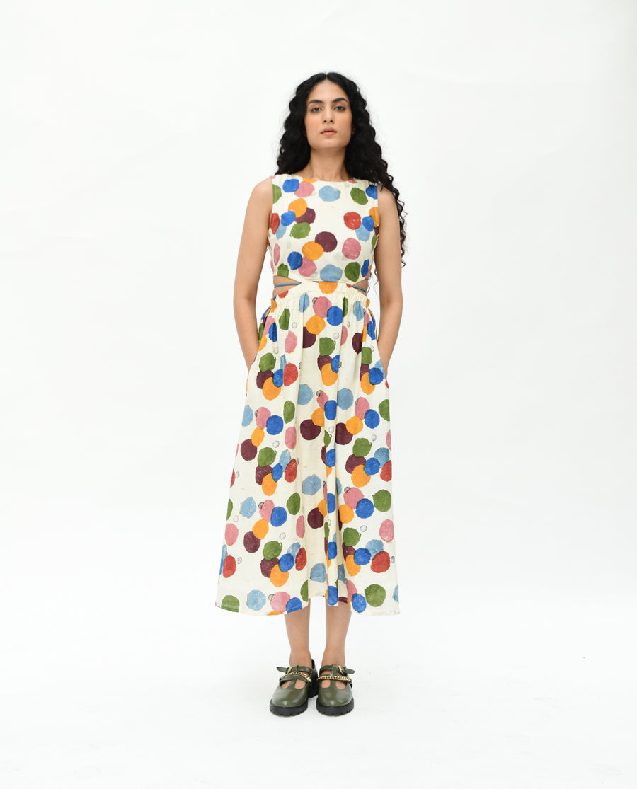 Void side space dress