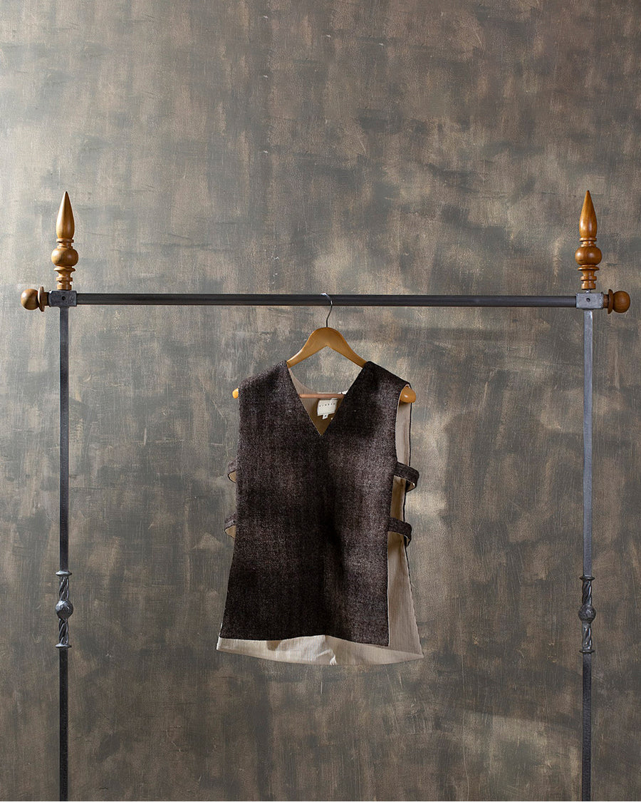 Herringbone Sleeveless side closure Tweed &  Corduroy Jacket