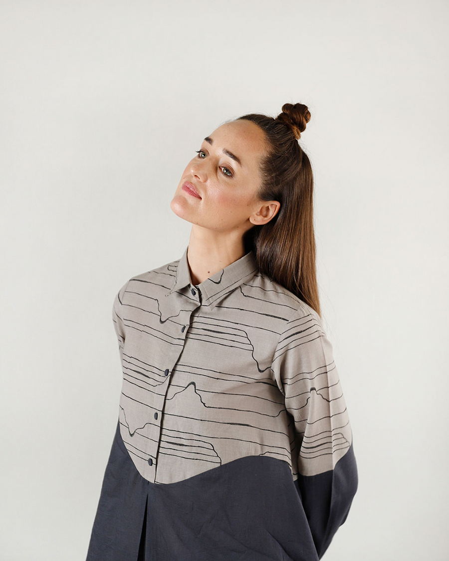 Relaxed Grey Wave Shirt Top
