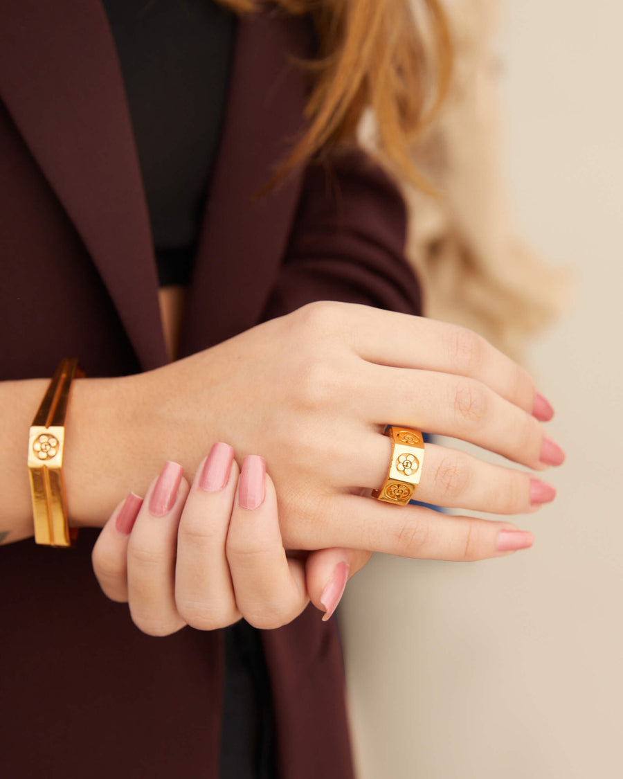 Oh Poppi Bolt Ring