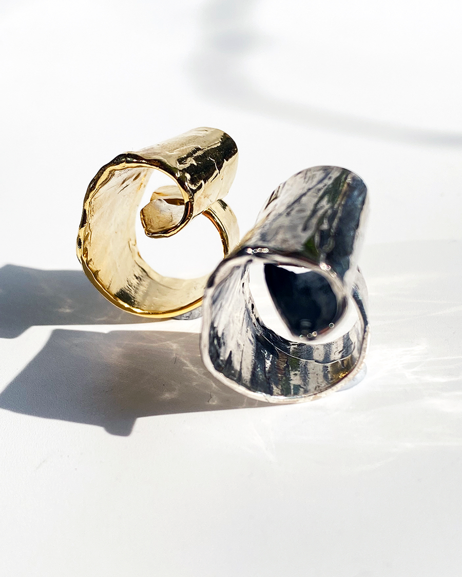 The Swirl Ring