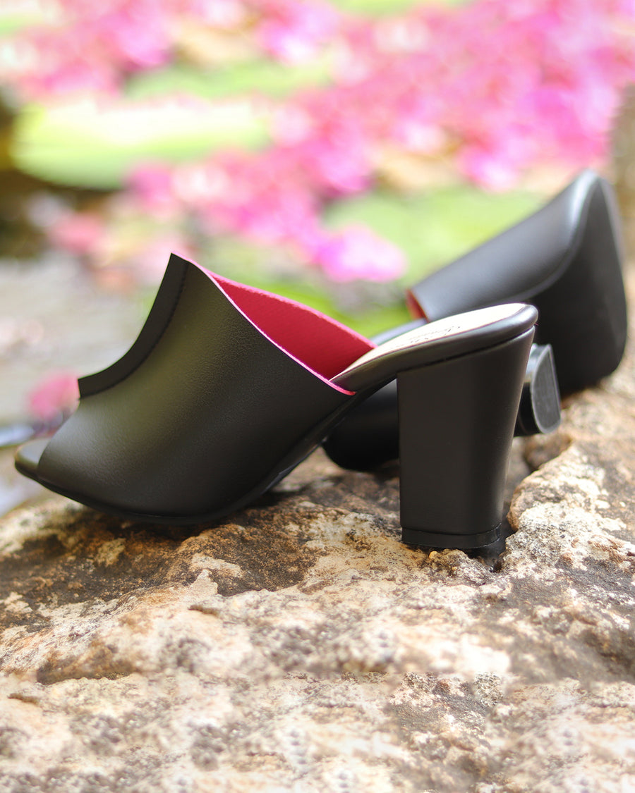Two Toned Mules in Black with Pink Lining
